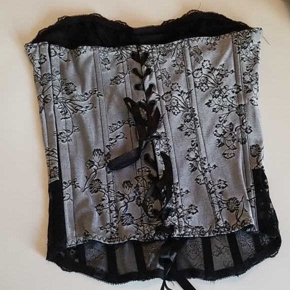 Frederick's Dream Corset - Picture 3 of 8